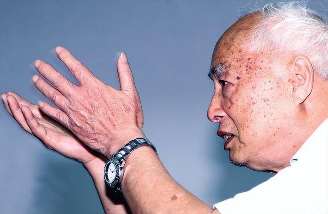 广东足球青训之父，冼迪雄