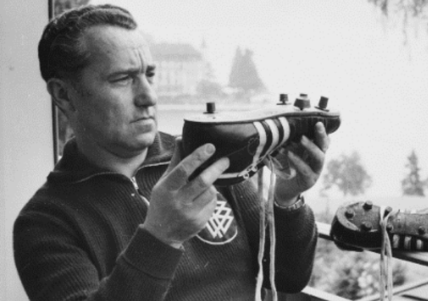 揭秘PREDATOR足球鞋传奇历程 阿迪达斯发布纪录片《鞋舌之下》