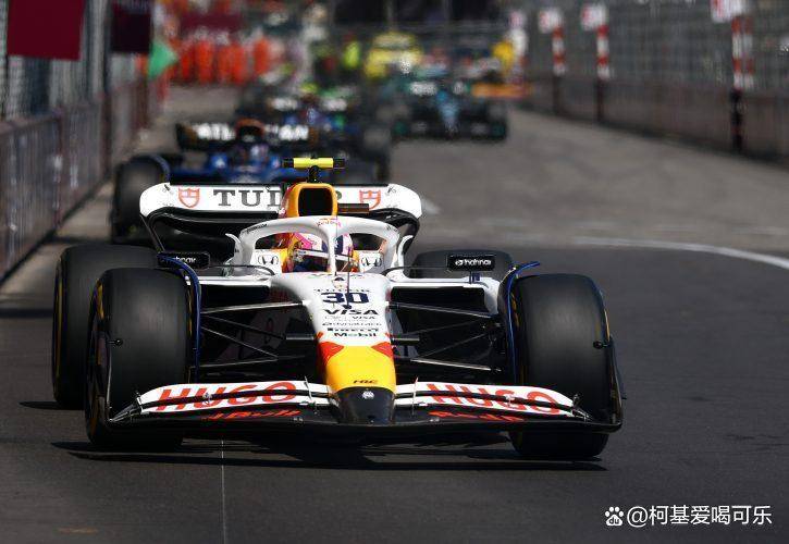 F1强制两停提议遭遇集体反对，车队领队齐声呼吁专注轮胎本质！