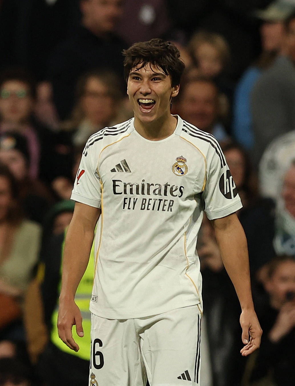 （外代二线）足球——西甲联赛：皇马胜贝蒂斯