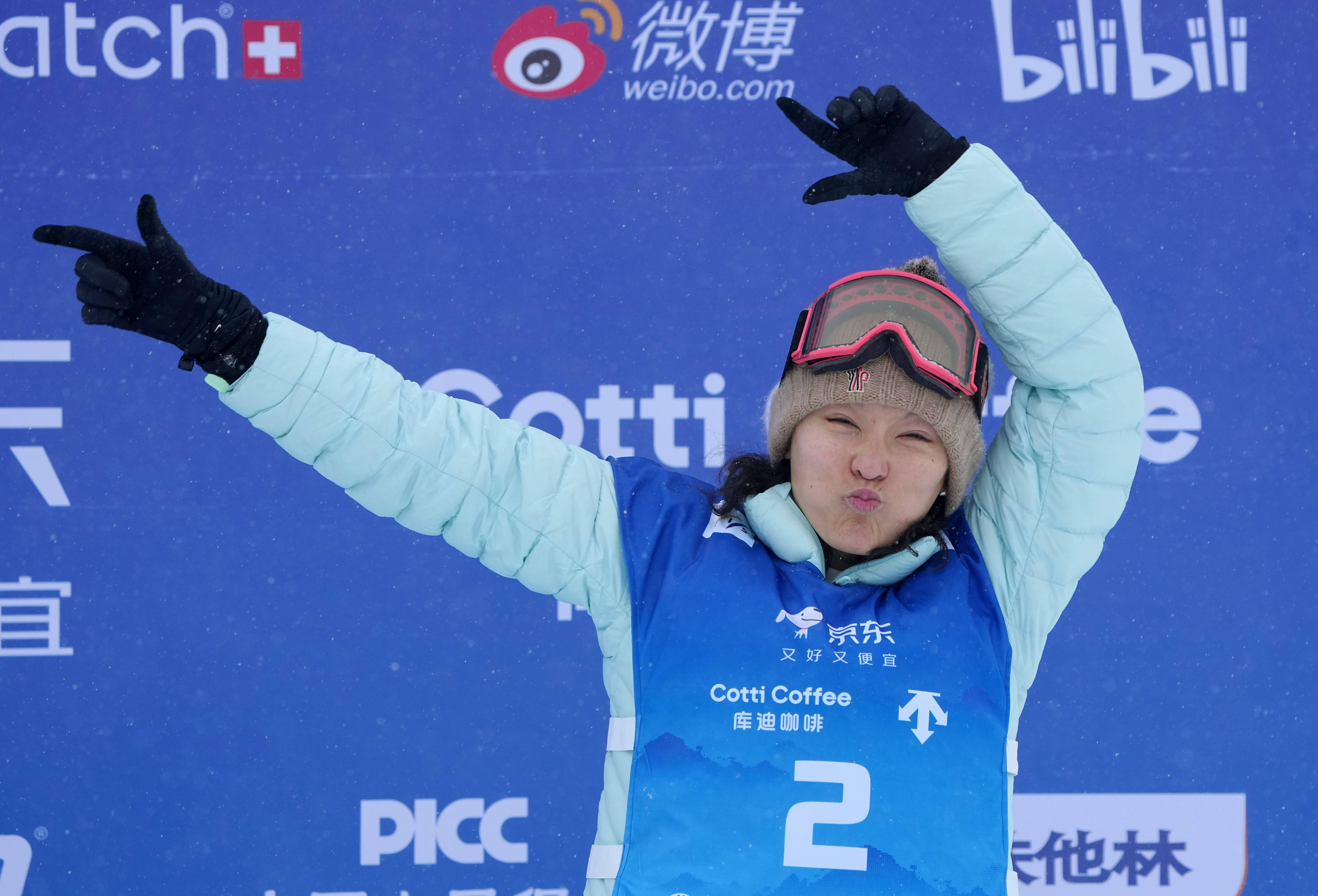 （体育）单板滑雪——U型场地技巧世界杯：蔡雪桐获季军
