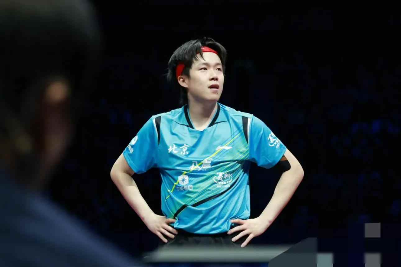 樊振东一出手，左手选手全懵了，乒乓球规则悄悄变了